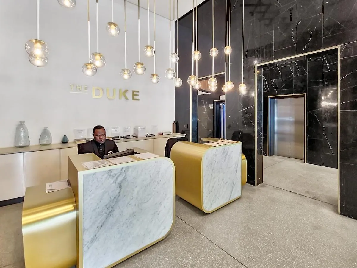 Loadshedding Free, Brand New, Secure, Wifi-Pool Apartment Cape Town